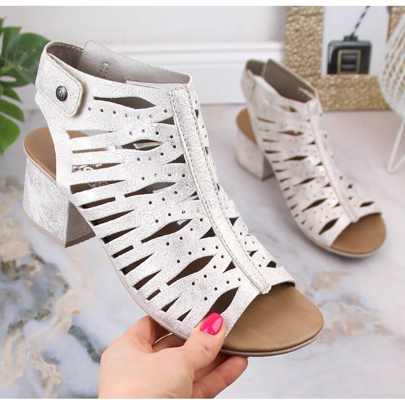 Udobne sandale s otvorenom petom Rieker 64676-60 srebro 1