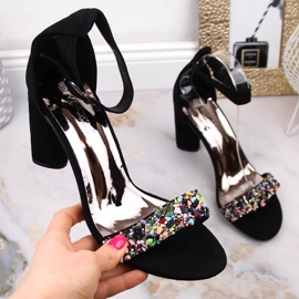 Ženske antilop sandale na špicu sa crnim perlicama Vinceza 17259 crna 1