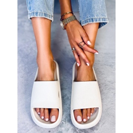 BM Yang bijele papuče s jastučićima bijela 1