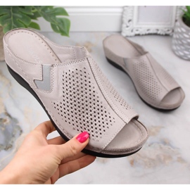 Ženske kožne wedge sandale s elastikom T.Sokolski L22-518 bež 1