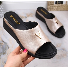 Ženske wedge sandale s elastičnom metalik zlatnom Vinceza 17247 zlatni 1