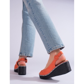 Narančaste sandale na klin iz Sheloveta 1
