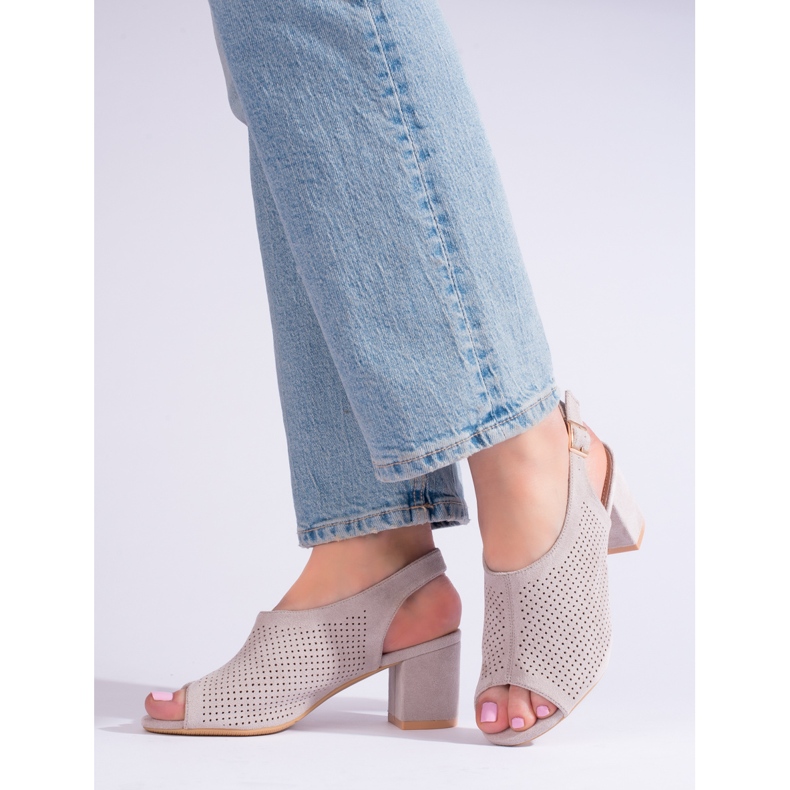 W. Potocki Shelovet sive ažurne sandale na visoku petu siva 1