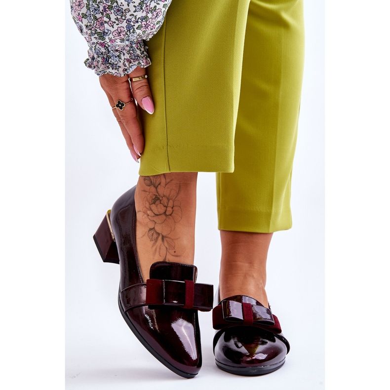 Vinceza Moderne lakirane salonke s ukrasnom mašnom bordo Shira crvena 1