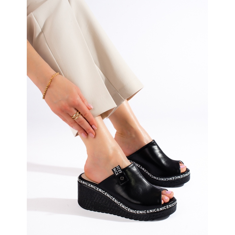 Ženske crne Shelovet papuče na klin crna 1