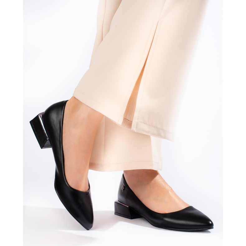 Vinceza ženske balerinke na nisku petu u crnoj boji crna 1