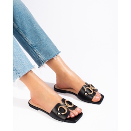 Elegantne crne sandale sa Shelovet kopčom crna 1