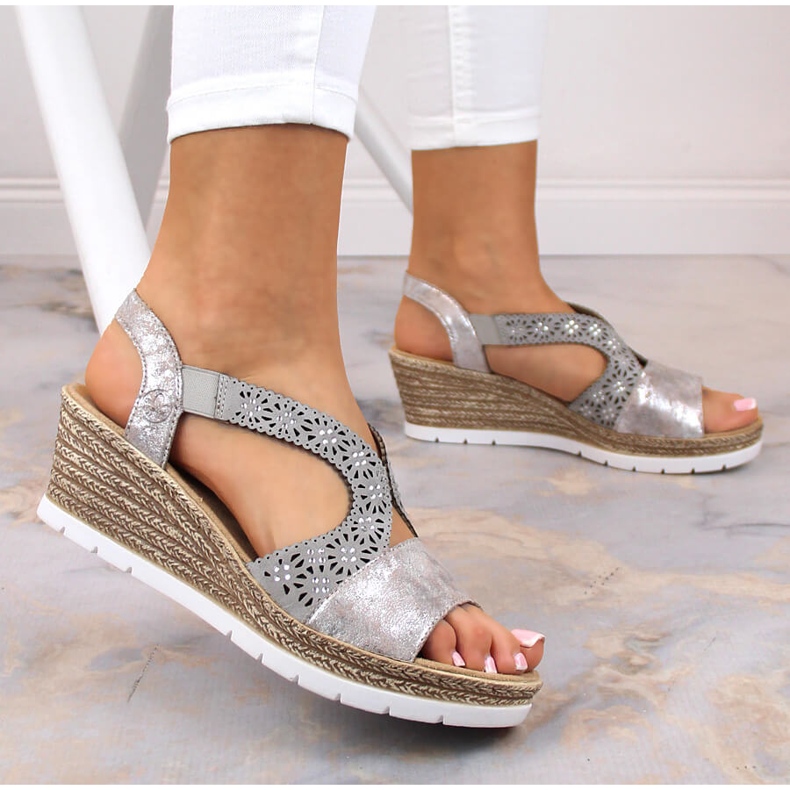 Udobne ženske slip-on sandale s elastikom Rieker 61916-91 višebojan 2