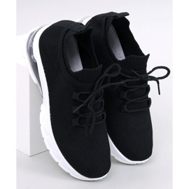 BM Sportske cipele Caruso crne čarape crno 1