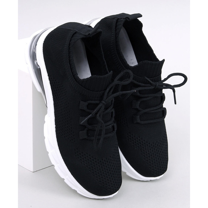 BM Sportske cipele Caruso crne čarape crno 1