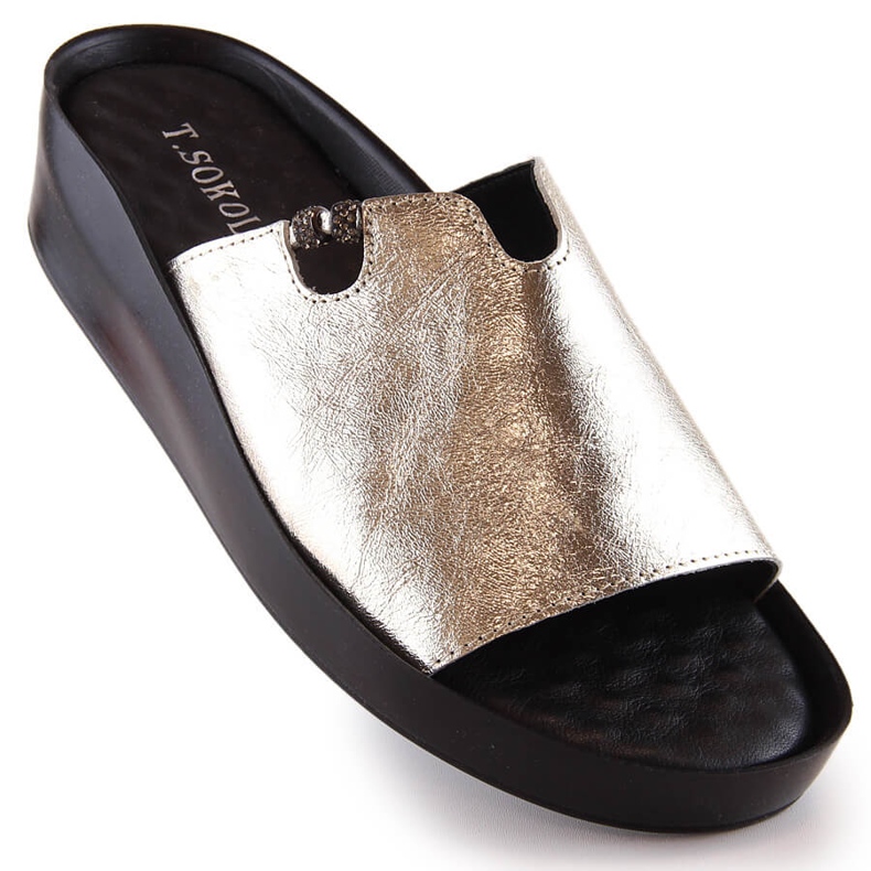 Kožne ženske papuče metalik zlatne T.Sokolski L23-346 zlatni 1