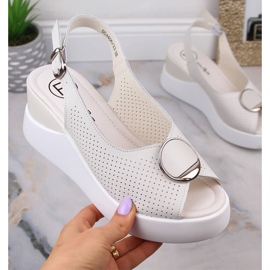 Ženske bež kožne sandale na wedge Filippo DS4406 1