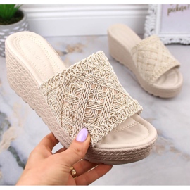 Ženske sandale na wedge bež boje Artiker 52C1289 1