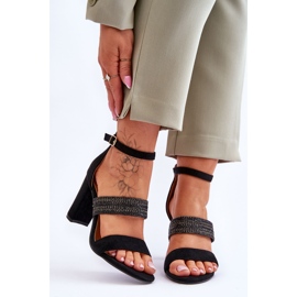 Sandale od brušene kože s pletenim remenom na peti Black Roselia crno 1