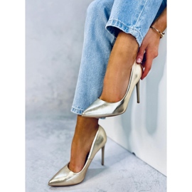 Pumpe na petu Eva Gold zlatna 1