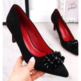 Ženske salonke od brušene kože s perlama T.Sokolski W23-401 crno 1