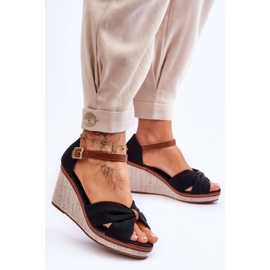 Ženske sandale na tanku crnu Daphne crna 2