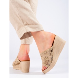 W. Potocki Ženske sandale na klin s otvorenim remenom, bež Potocki 1