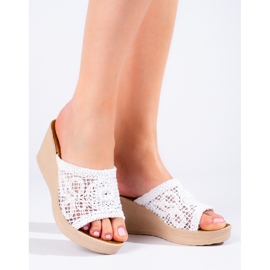 W. Potocki Ženske papuče na klin s ažurnom prugom bijele boje Potocki bijela 1