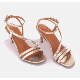 Marco Shoes Sandale na visoku petu zlatni 1