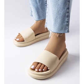 Bež papuče na platformi 1