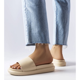 Bež papuče na platformi 2