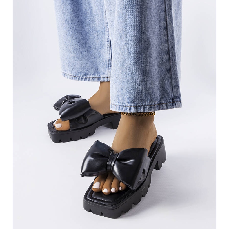 Seastar Crne patike s traktorskim potplatom iz Bosséa crna 1