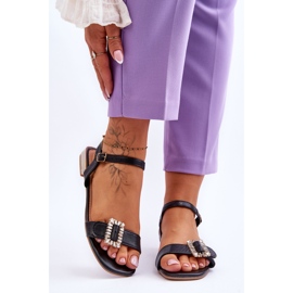 Ravne sandale sa zlatnim petama Black Mindley crna 1