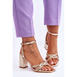 FB2 Klasične kožne sandale na petu Golden Bernett zlatna 1