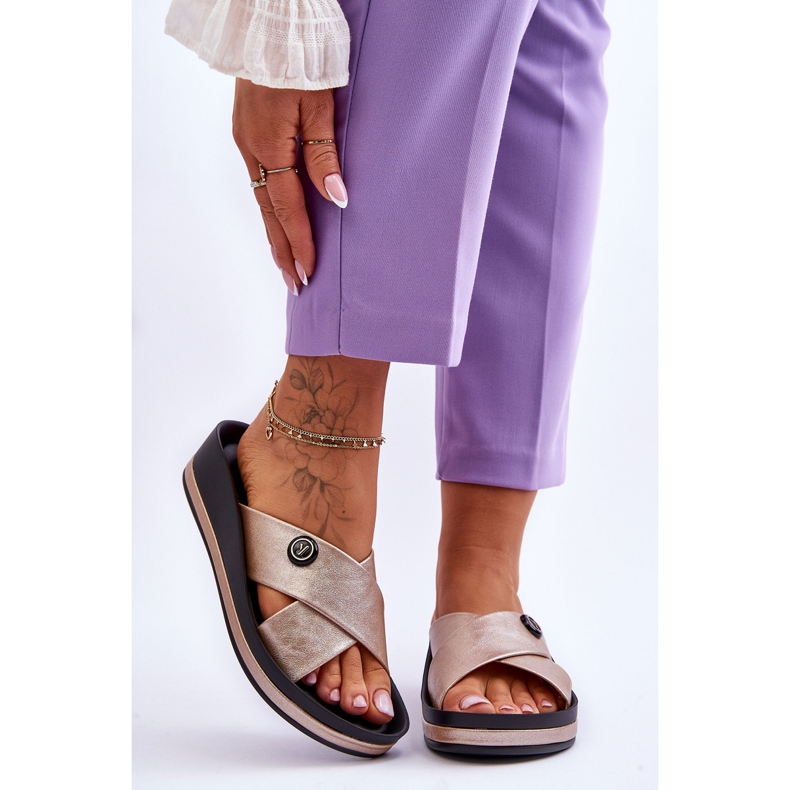 Vinceza Ženske zlatne Brooklyn ukrašene papuče s platformom zlatni 1