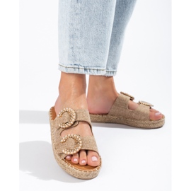 Ženske bež papuče Shelovet s kopčom 2