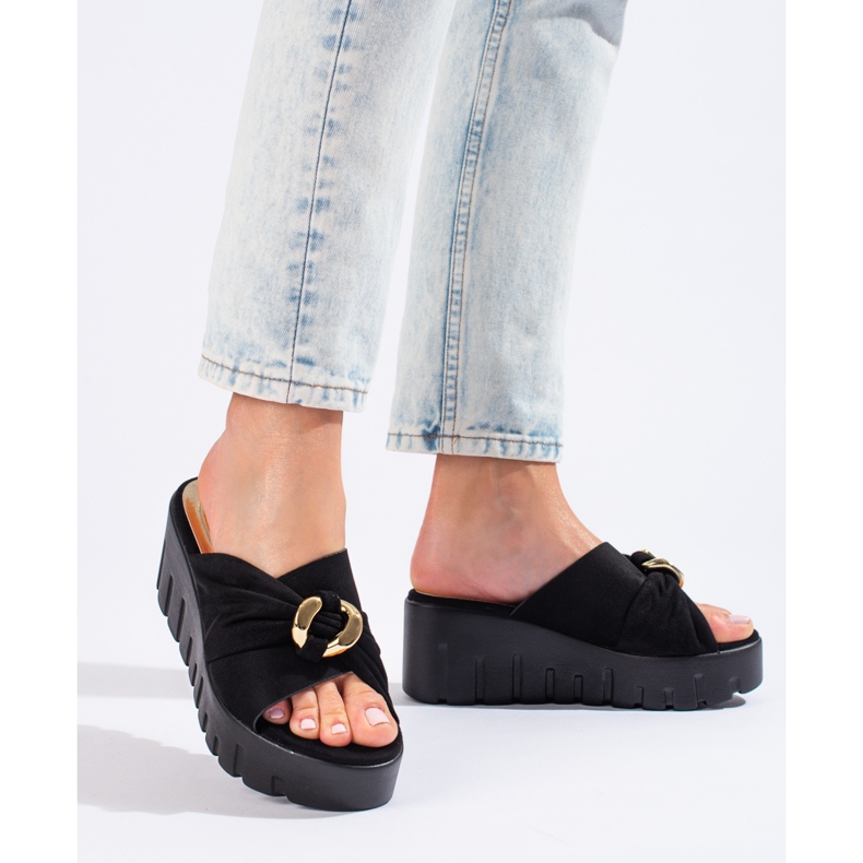 Crne visoke sandale na klin od Shelovet crno 1