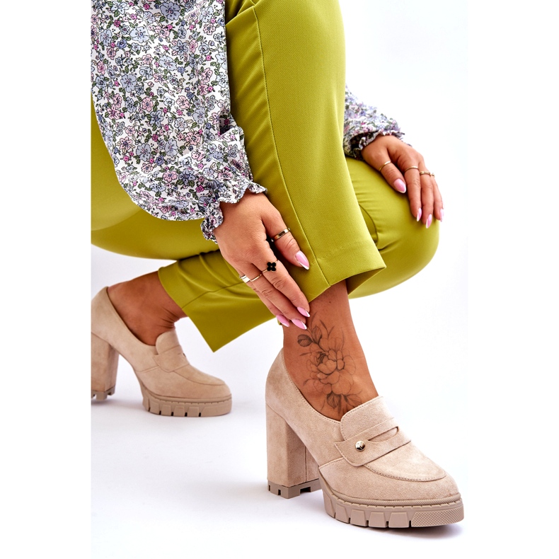 Vinceza Elegantne bež mintore visoke pete od brušene kože 4