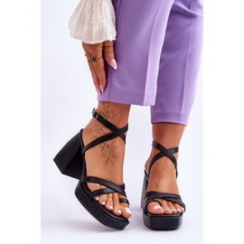 FS1 Moderne štikle i crne sandale s platformom crno 1