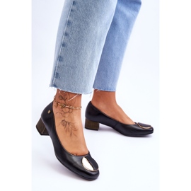 Kožne cipele na nisku petu Maciejka 05960-01 crne crna 2