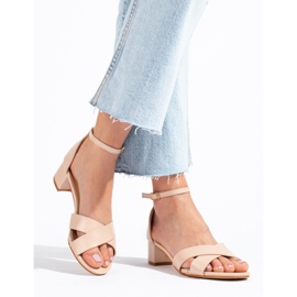 Bež elegantne sandale na nisku petu marke Shelovet 2