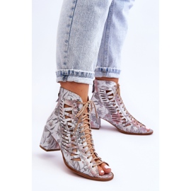 Kožne otvorene čizme Maciejka 04040-11 Bijele bijela 2