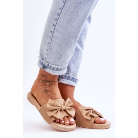 FK1 Moderne ženske papuče s bež mašnom Estera 1