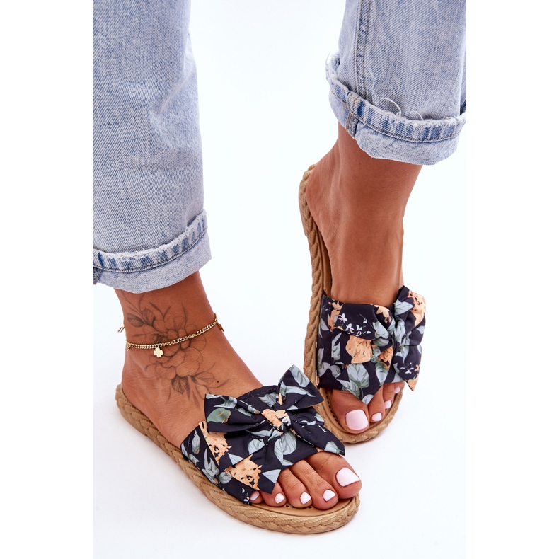 FK1 Ženske papuče s mašnom od tkanine, crni cvijet crna 2