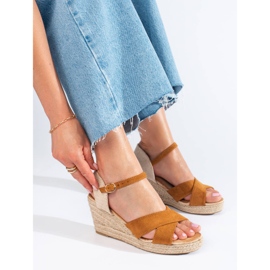 Smeđe ženske sandale na klin s espadrilama Shelovet smeđa 1