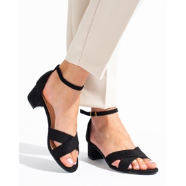 Crne sandale s niskom petom od brušene kože iz Sheloveta crna 1